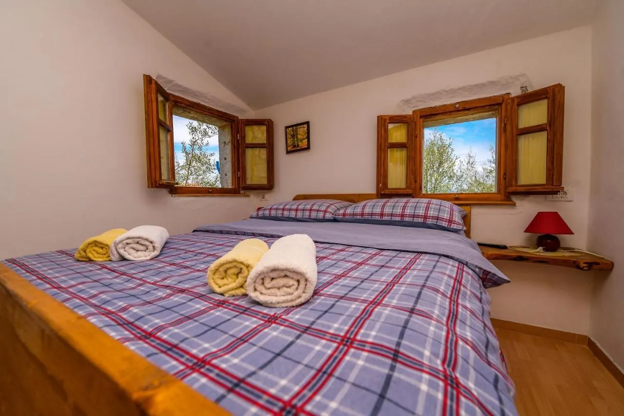 Betlehem & Nazaret Cottage On Krk Island Poljice Croatia