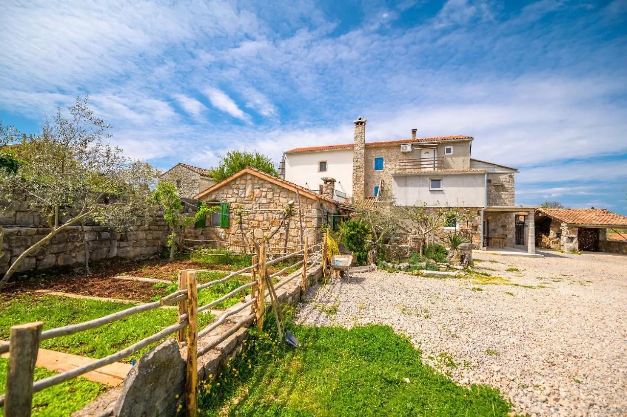 Betlehem & Nazaret Cottage On Krk Island Poljice
