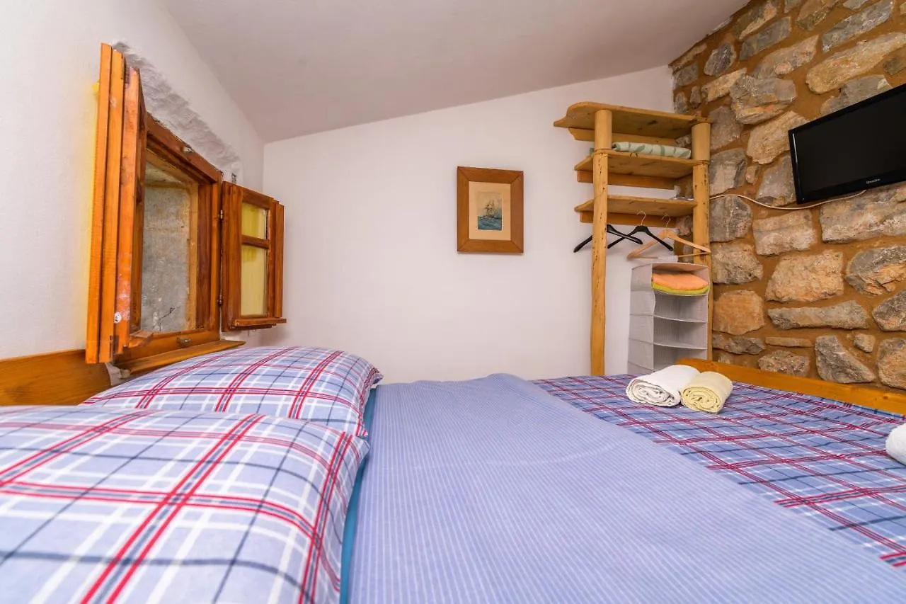 Betlehem & Nazaret Cottage On Krk Island Poljice