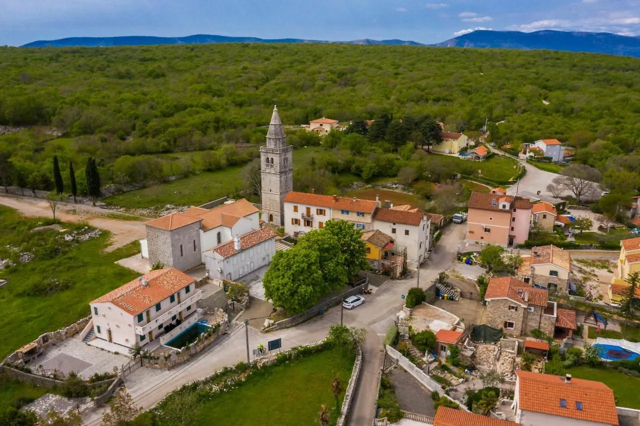 Betlehem & Nazaret Cottage On Krk Island Poljice